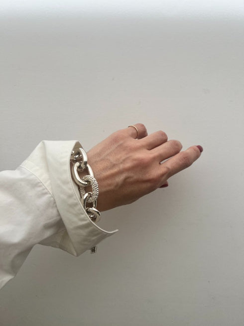 caviar chain brace